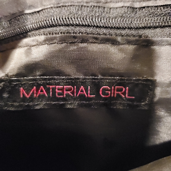 Clutch - Picture 6 of 7